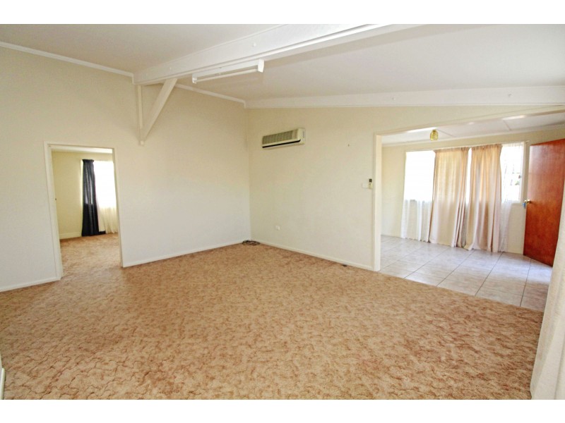 282 Wood St, Warwick QLD 4370