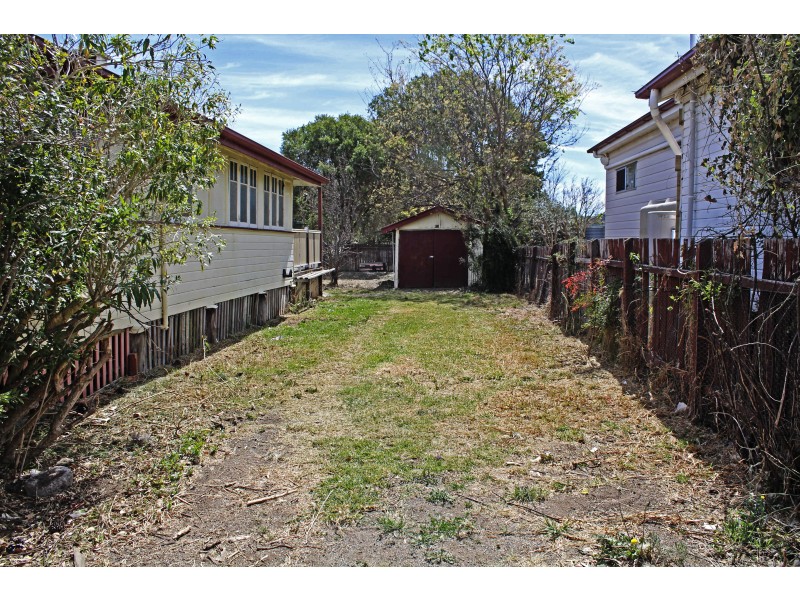 25 Albert St, Warwick QLD 4370