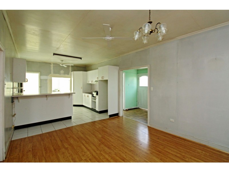 33 Canning St, Warwick QLD 4370