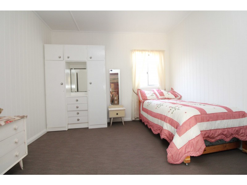 7 Wentworth St, Warwick QLD 4370