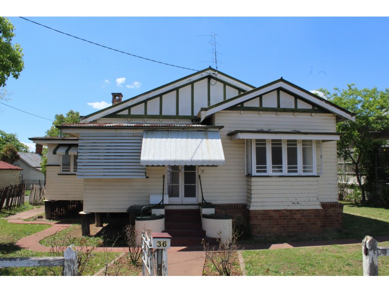34 – 36 Albion St, Warwick QLD 4370