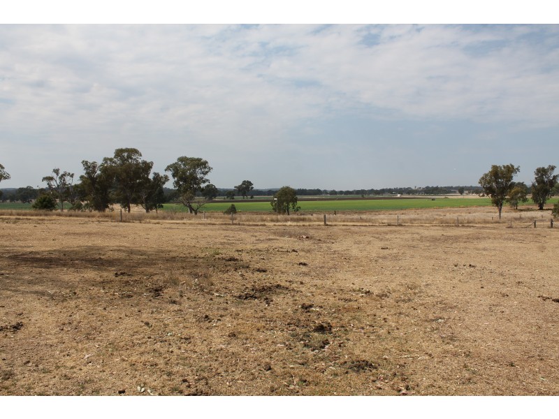 Lot 404 MacAlister St, Pratten QLD 4370
