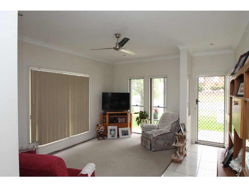 1 & 2/140 Dragon St, Warwick QLD 4370
