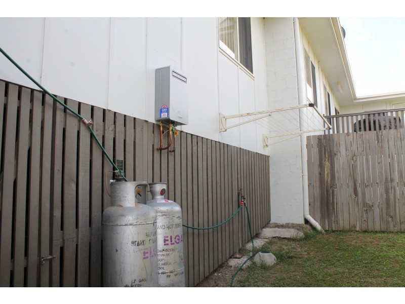 1 & 2/140 Dragon St, Warwick QLD 4370