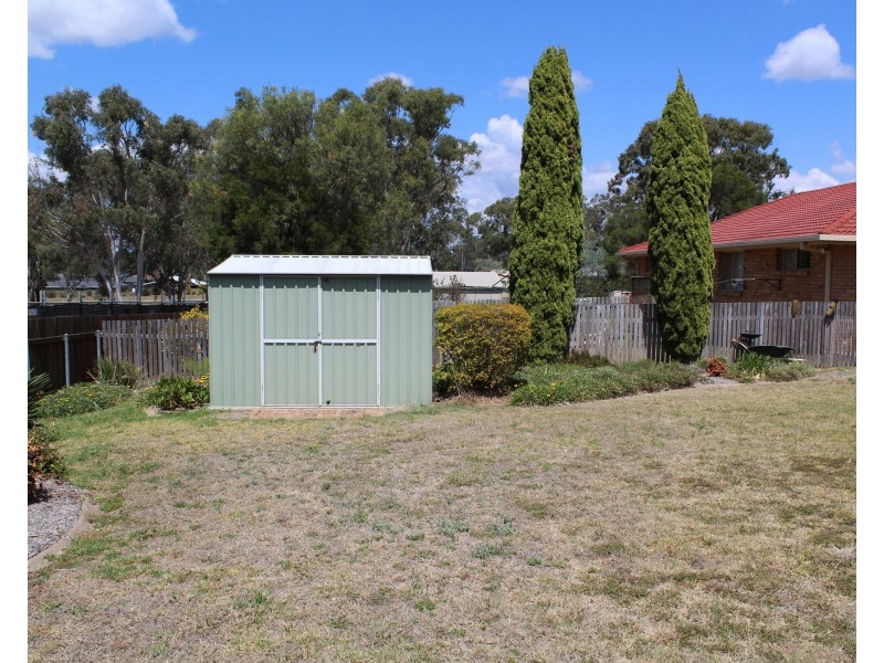 13 Kidman Dr, Warwick QLD 4370