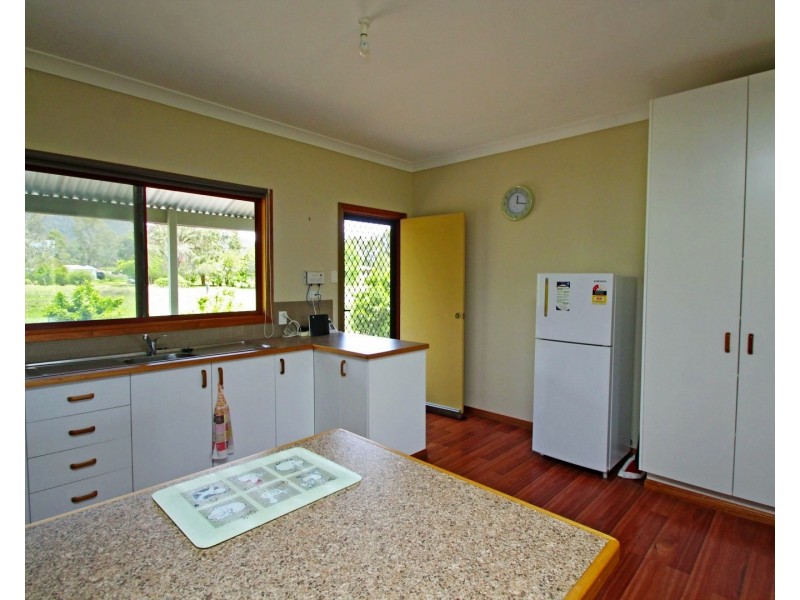 4 Ramsay Street, Maryvale QLD 4370