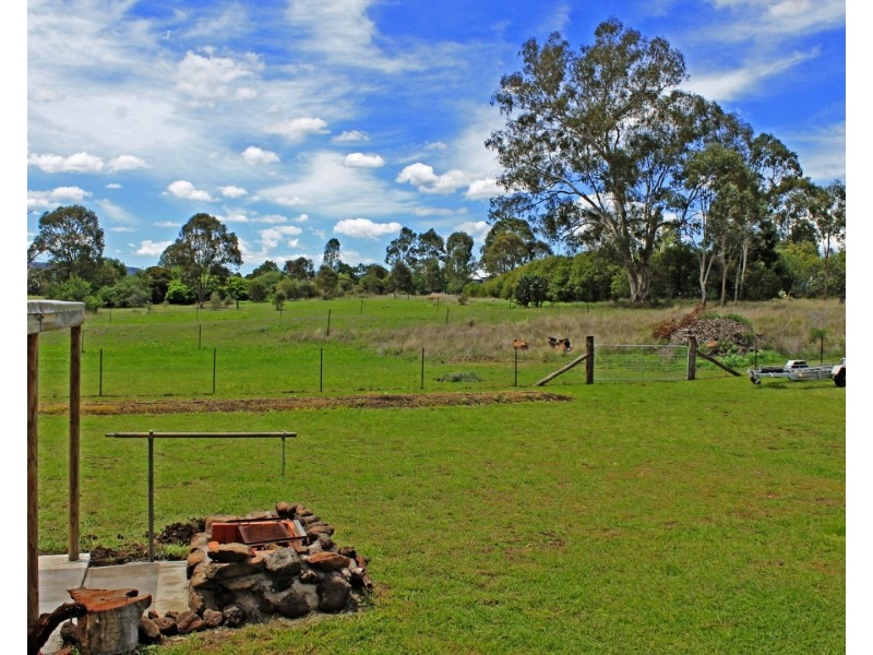 4 Ramsay Street, Maryvale QLD 4370