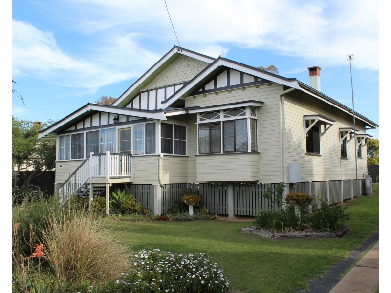 94 Victoria St, Warwick QLD 4370