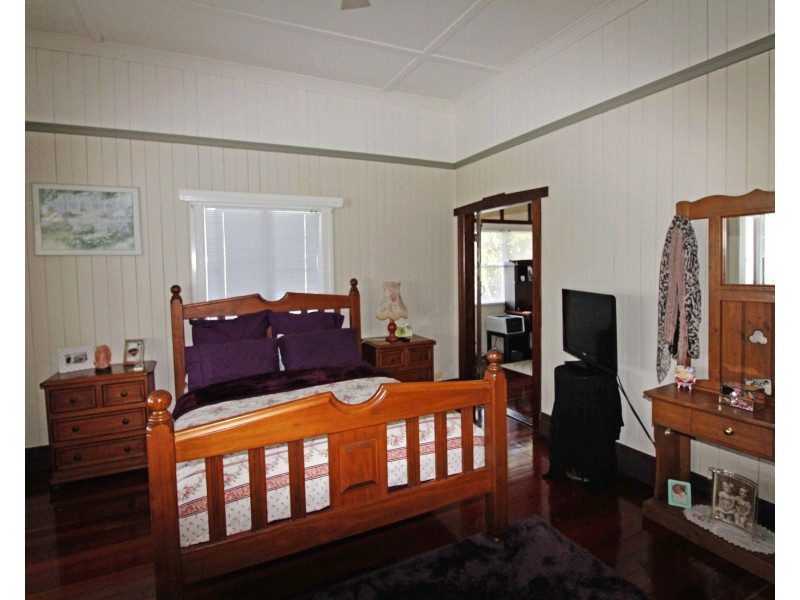 94 Victoria St, Warwick QLD 4370