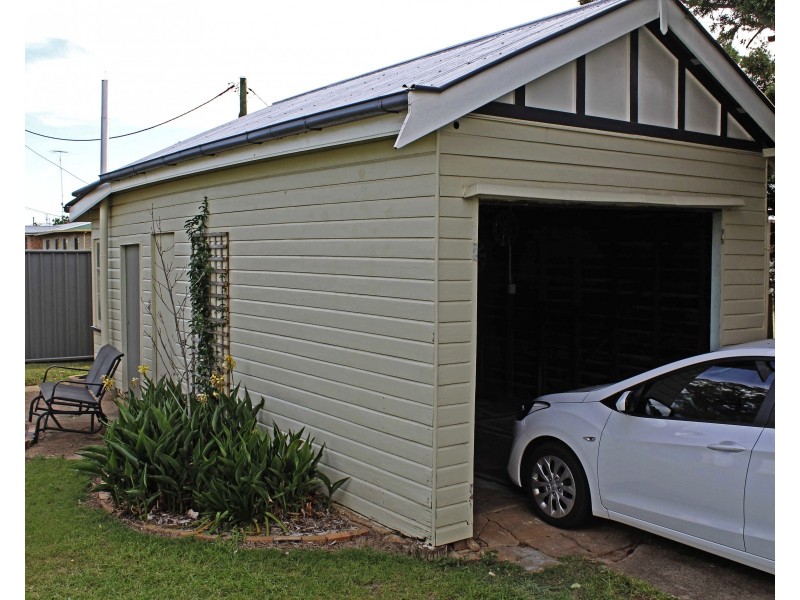 94 Victoria St, Warwick QLD 4370