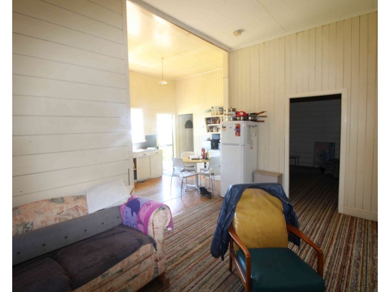 89 Victoria St, Warwick QLD 4370