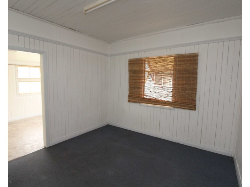 33-35 Myall Avenue, Warwick QLD 4370