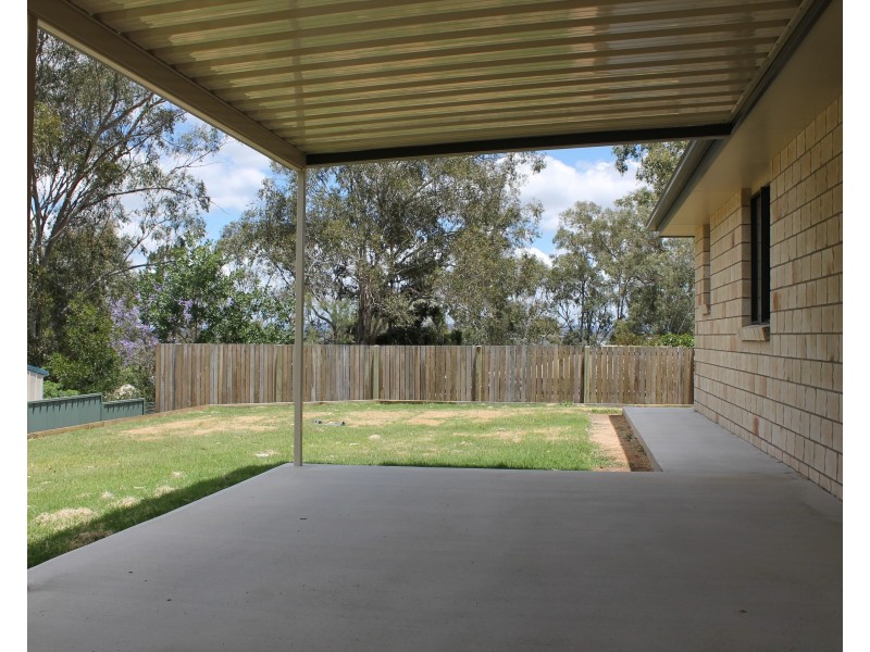 6 Stonewood Cres, Warwick QLD 4370