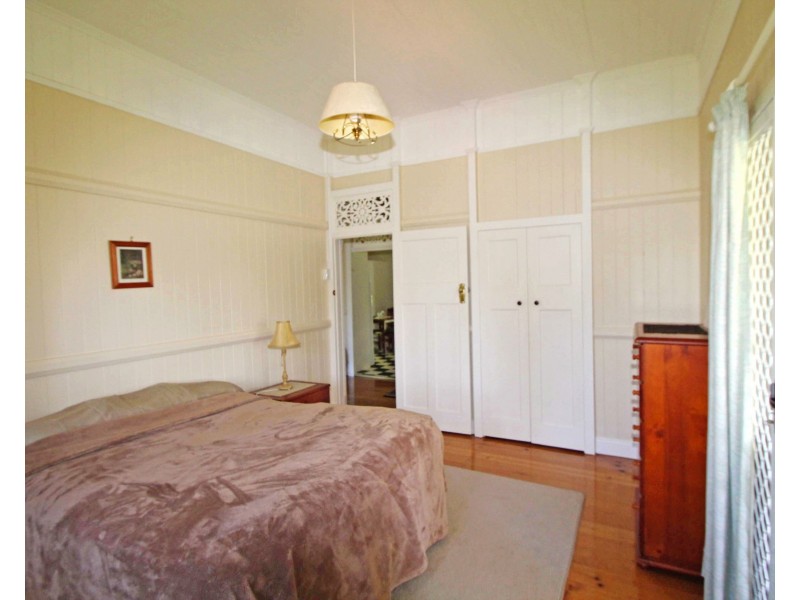 3 Warner St, Allora QLD 4362