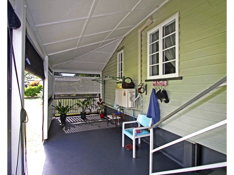 3 Warner St, Allora QLD 4362