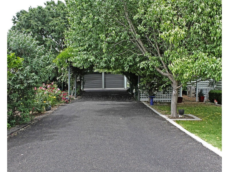 3 Warner St, Allora QLD 4362
