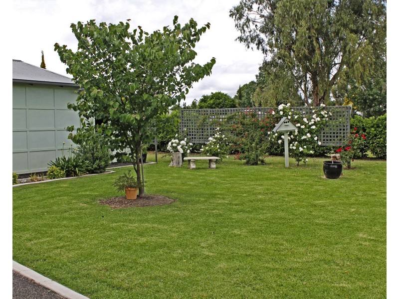 3 Warner St, Allora QLD 4362