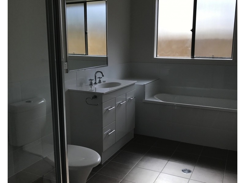 84 Maynes Street, Warwick QLD 4370