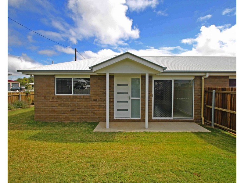 2/43 Pratten Street, Warwick QLD 4370