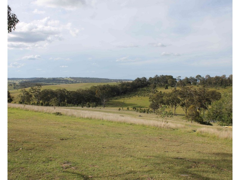 975 Killarney Barlows Gate Rd, Elbow Valley QLD 4370