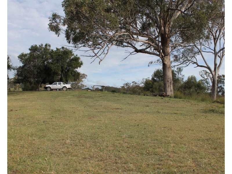 975 Killarney Barlows Gate Rd, Elbow Valley QLD 4370
