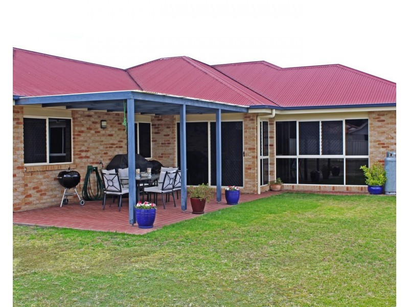 4 Willow St, Warwick QLD 4370