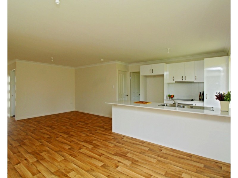 2C Wallace St, Warwick QLD 4370