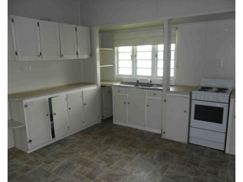 1 Clarke St, Warwick QLD 4370