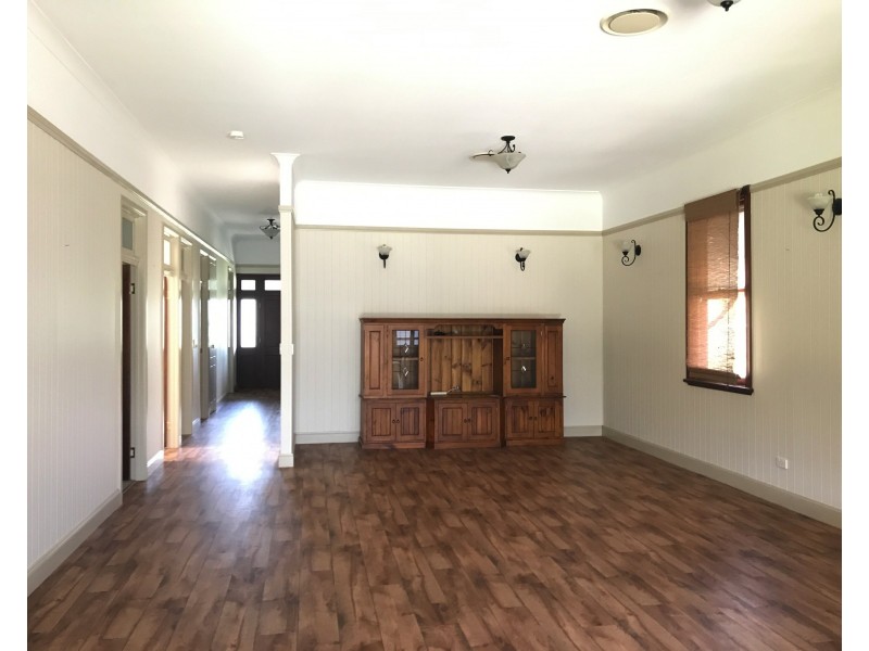 22 Percy St, Warwick QLD 4370