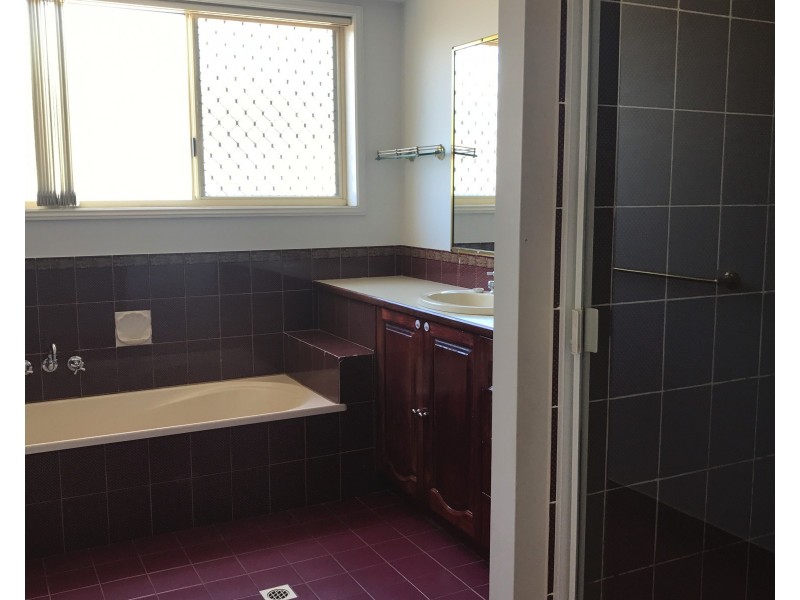 24 Ross Street, Warwick QLD 4370