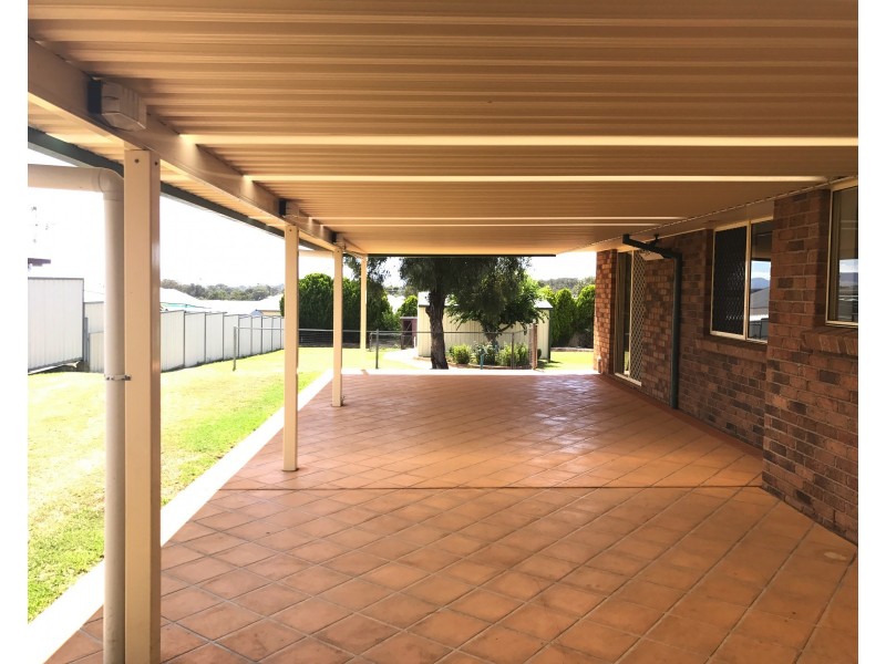 24 Ross Street, Warwick QLD 4370