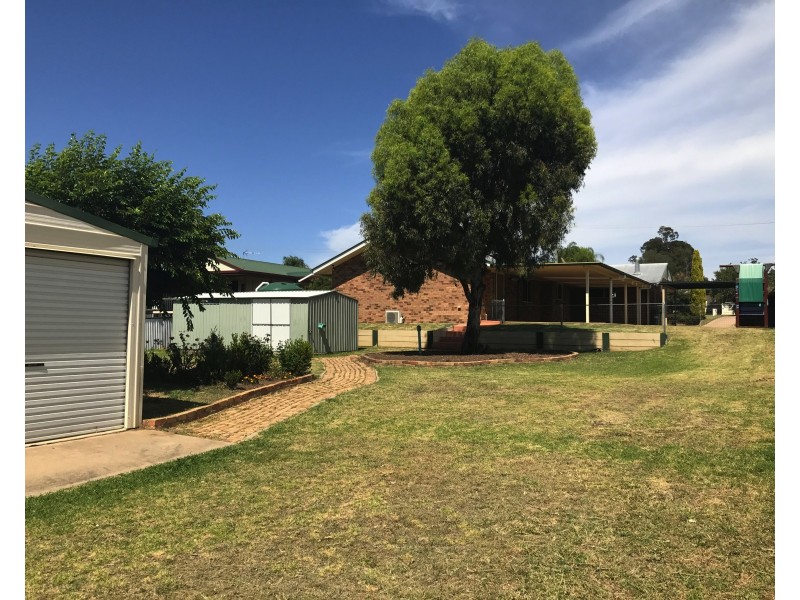 24 Ross Street, Warwick QLD 4370