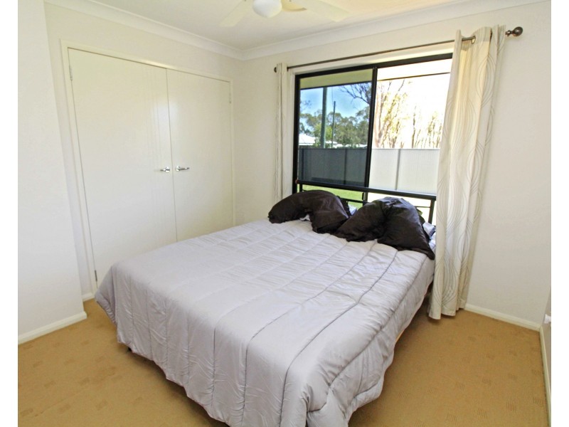 26 Allora St, Hendon QLD 4362