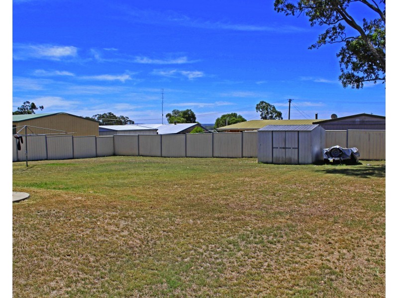9 Howard Street, Warwick QLD 4370