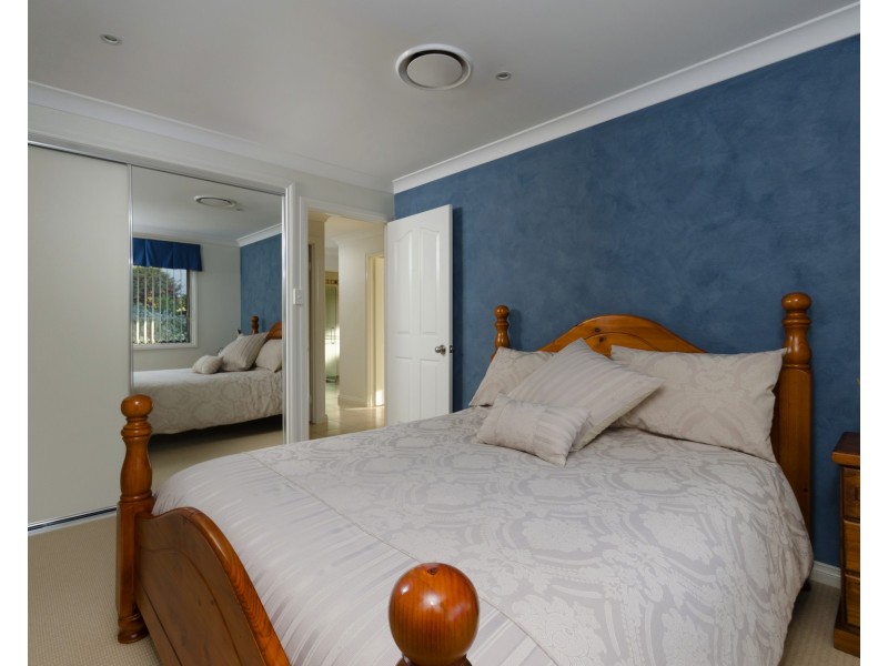 2 Daniel Dr, Warwick QLD 4370