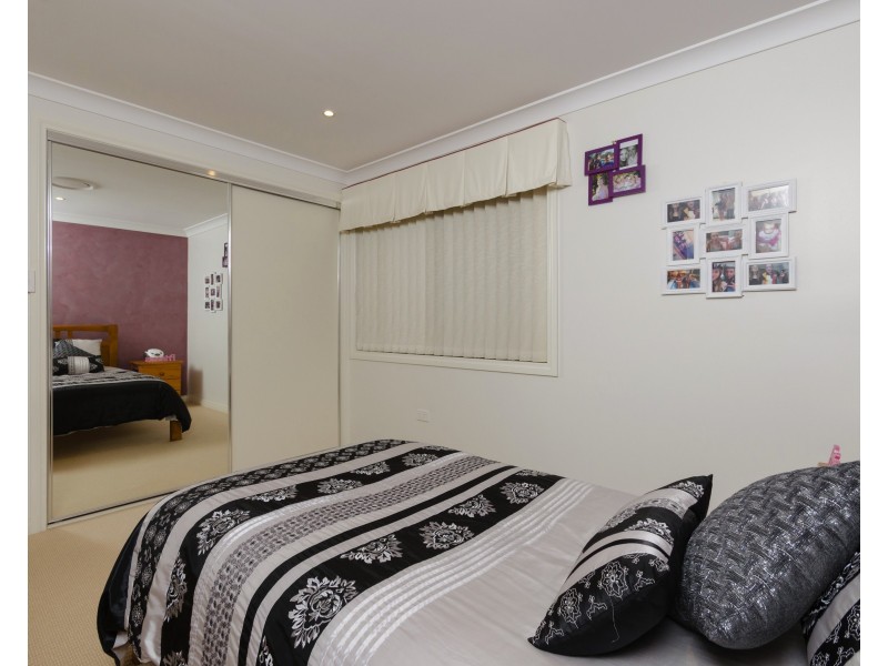 2 Daniel Dr, Warwick QLD 4370