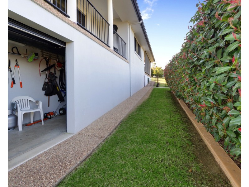 2 Daniel Dr, Warwick QLD 4370