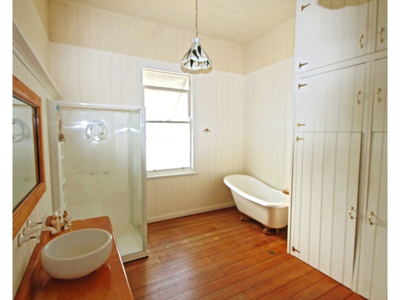 270 Black Soil Lane, Upper Wheatvale QLD 4370