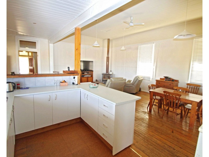 270 Black Soil Lane, Upper Wheatvale QLD 4370
