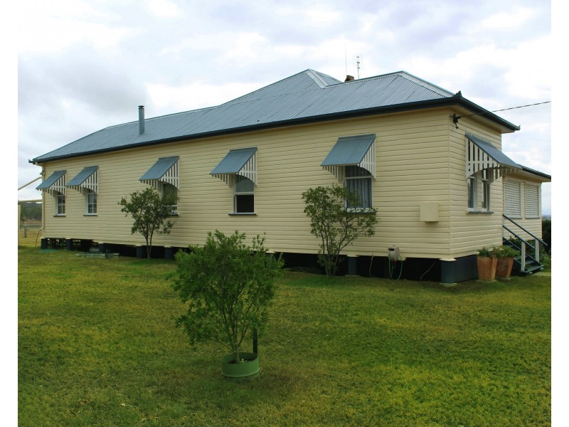 270 Black Soil Lane, Upper Wheatvale QLD 4370