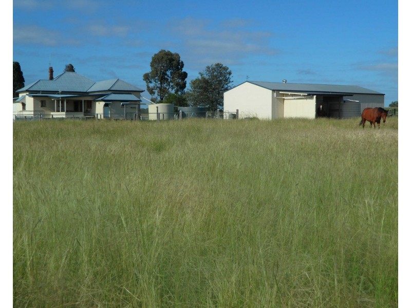 270 Black Soil Lane, Upper Wheatvale QLD 4370