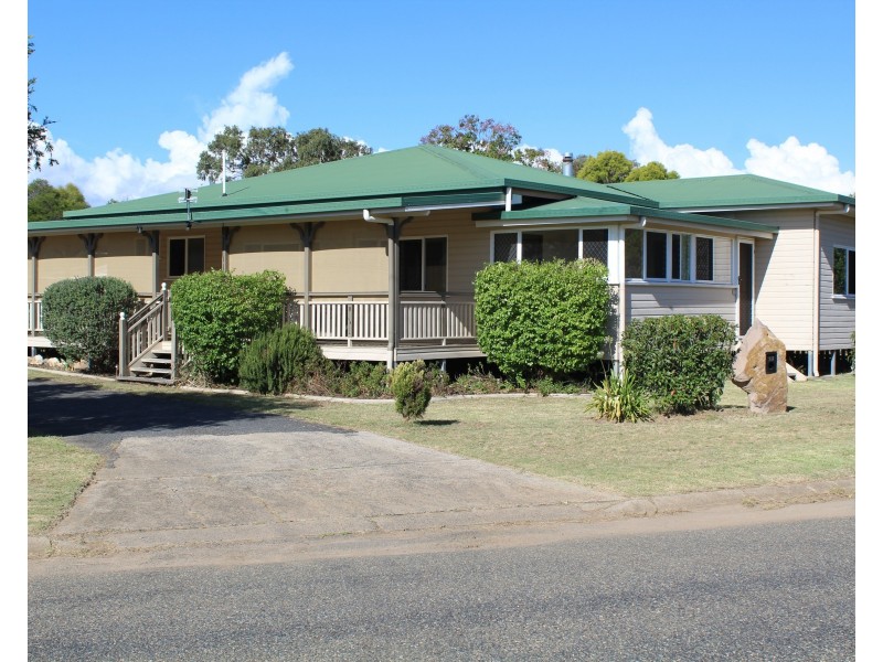 23 Rose St, Warwick QLD 4370