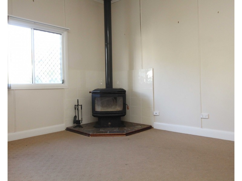23 Rose St, Warwick QLD 4370