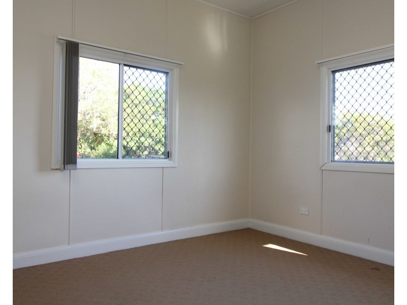 23 Rose St, Warwick QLD 4370