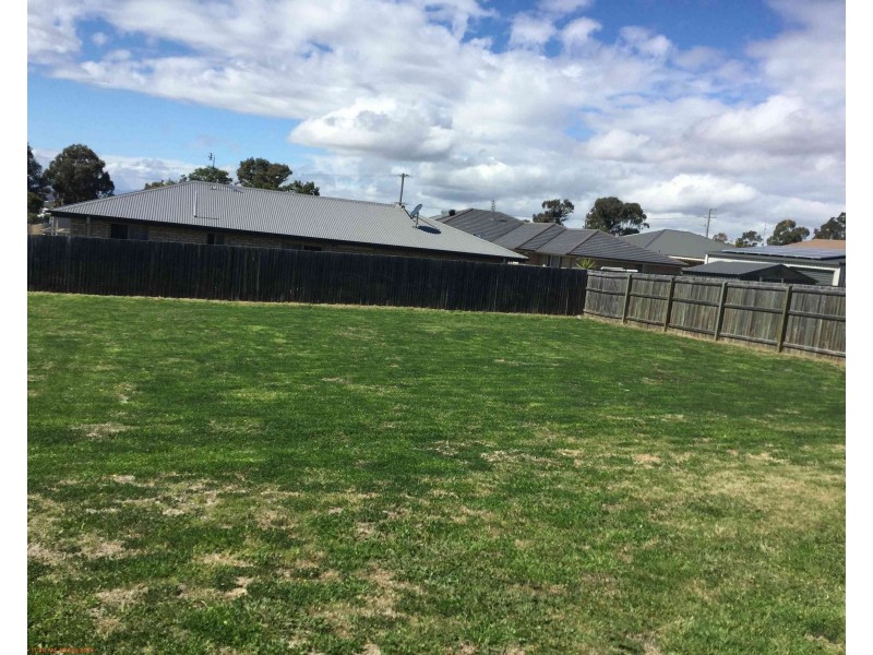 12 Sharon Drive, Warwick QLD 4370