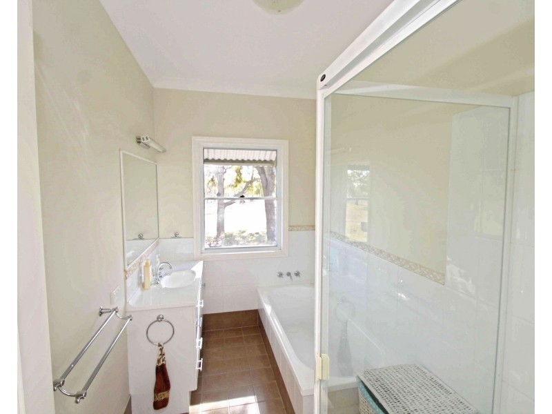 20439 New England Hwy, Warwick QLD 4370