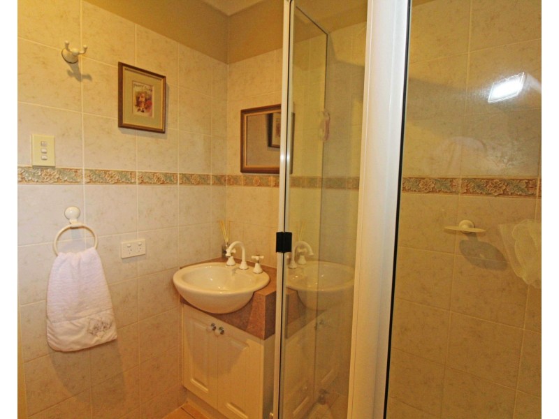 104 Glengallan Rd, Warwick QLD 4370