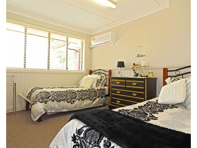 104 Glengallan Rd, Warwick QLD 4370