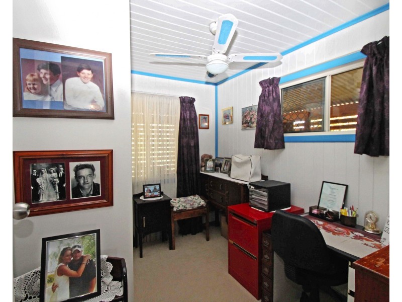 33 Lester St, Pratten QLD 4370