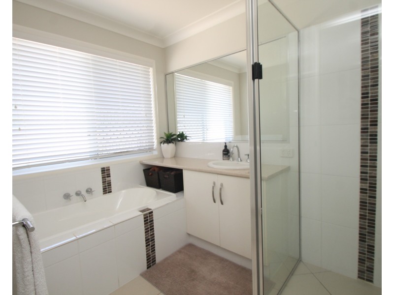 5 Ridgeview Rd, Warwick QLD 4370